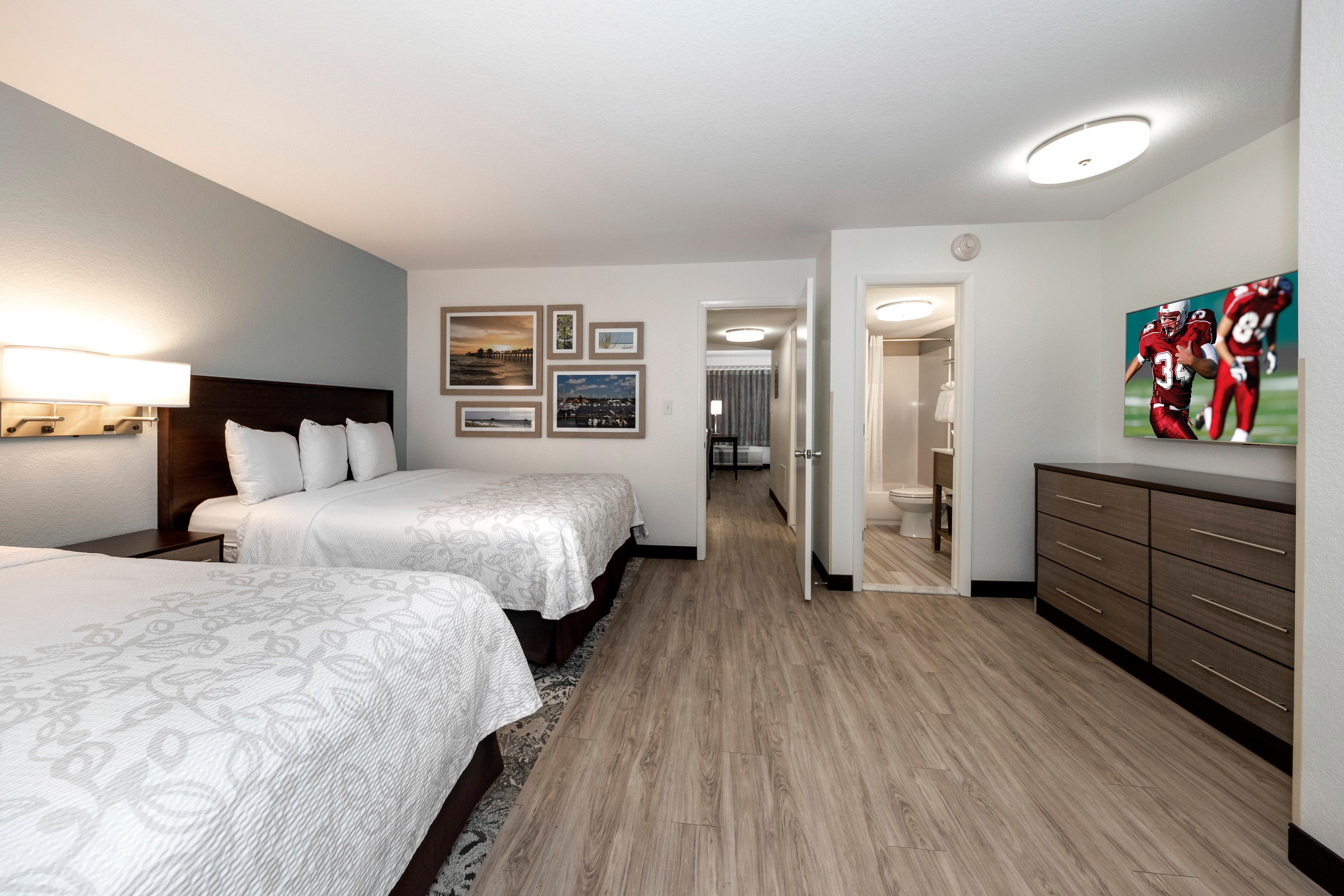 Red Roof Inn Plus+ & Suites Naples Downtown-5Th Ave S Exteriér fotografie