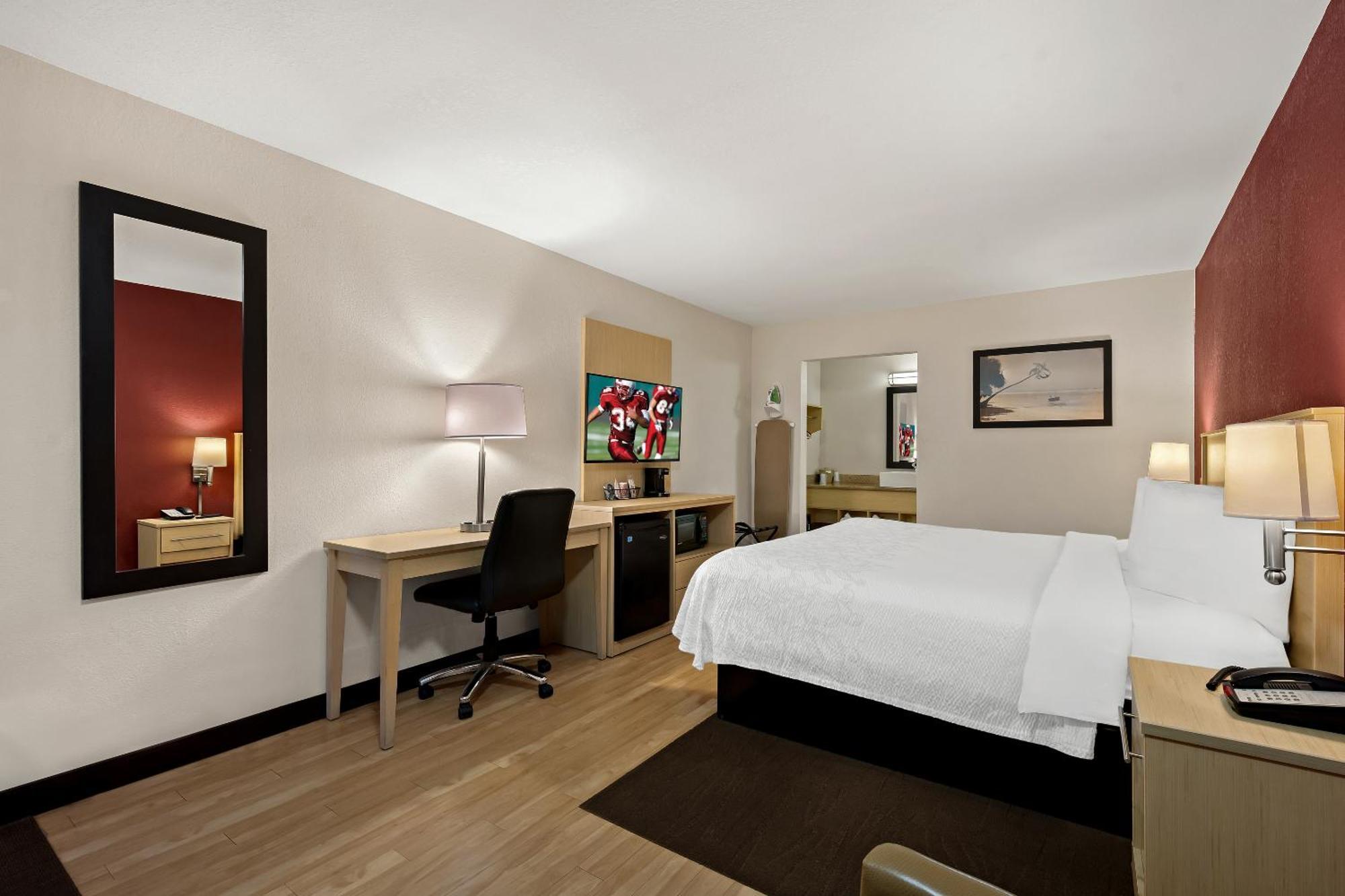 Red Roof Inn Plus+ & Suites Naples Downtown-5Th Ave S Exteriér fotografie